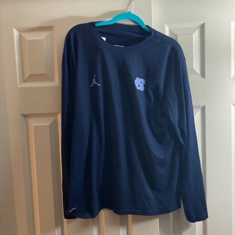 Nike unc dryfit long sleeve